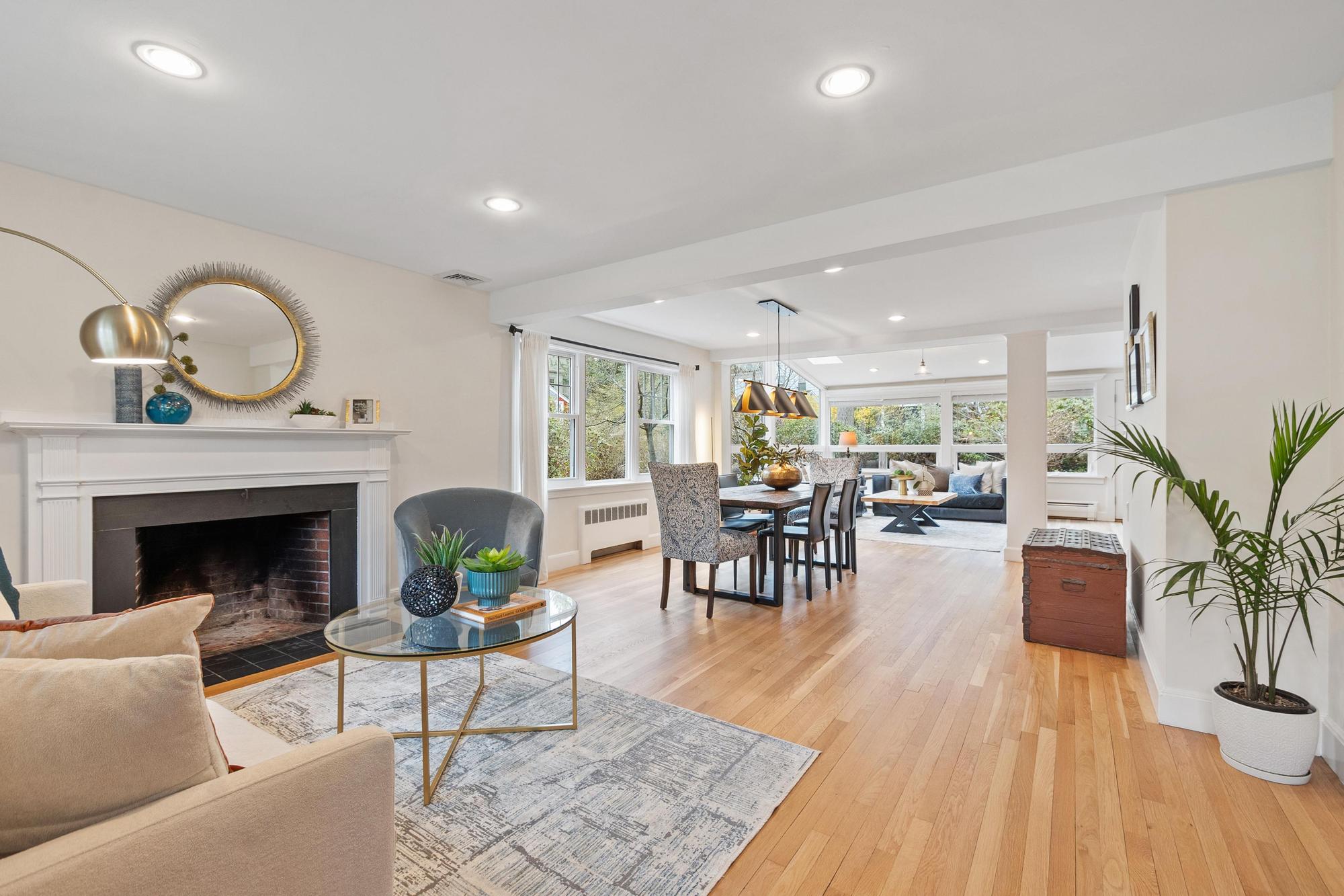 31 Woodland Road Lexington, MA 02420 - Photo 4 of 44