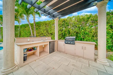 $1,200,000 | 10641 Southwest 99th Terrace, Miami, FL 33176