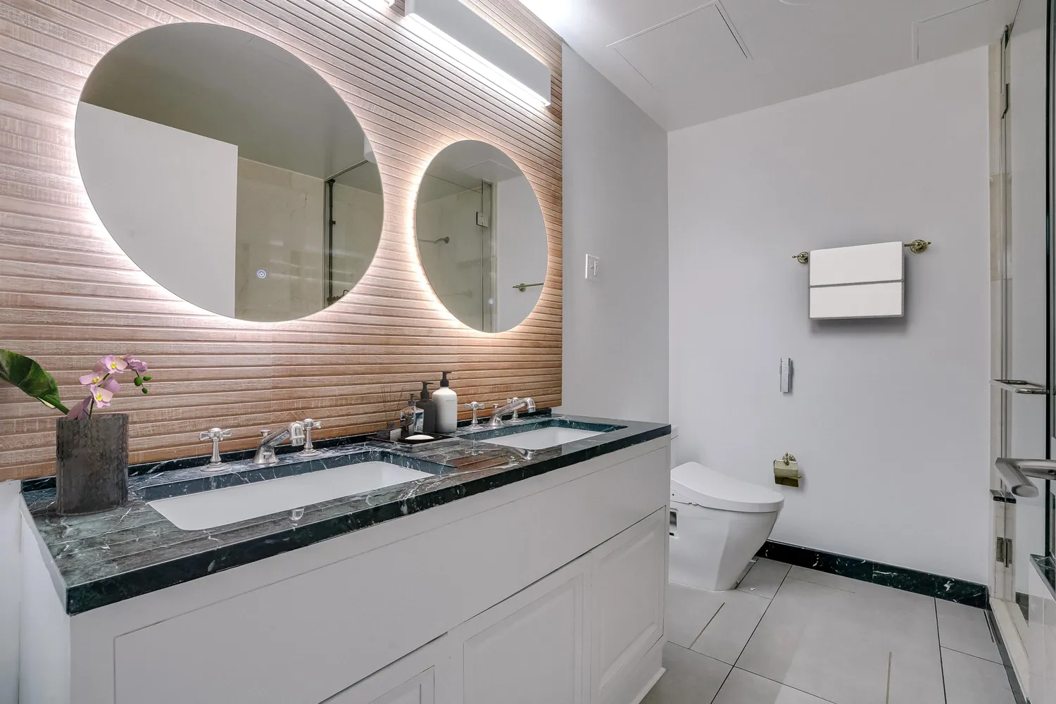 $14,995 | 55 Wall Street, Unit PH910 | Financial District