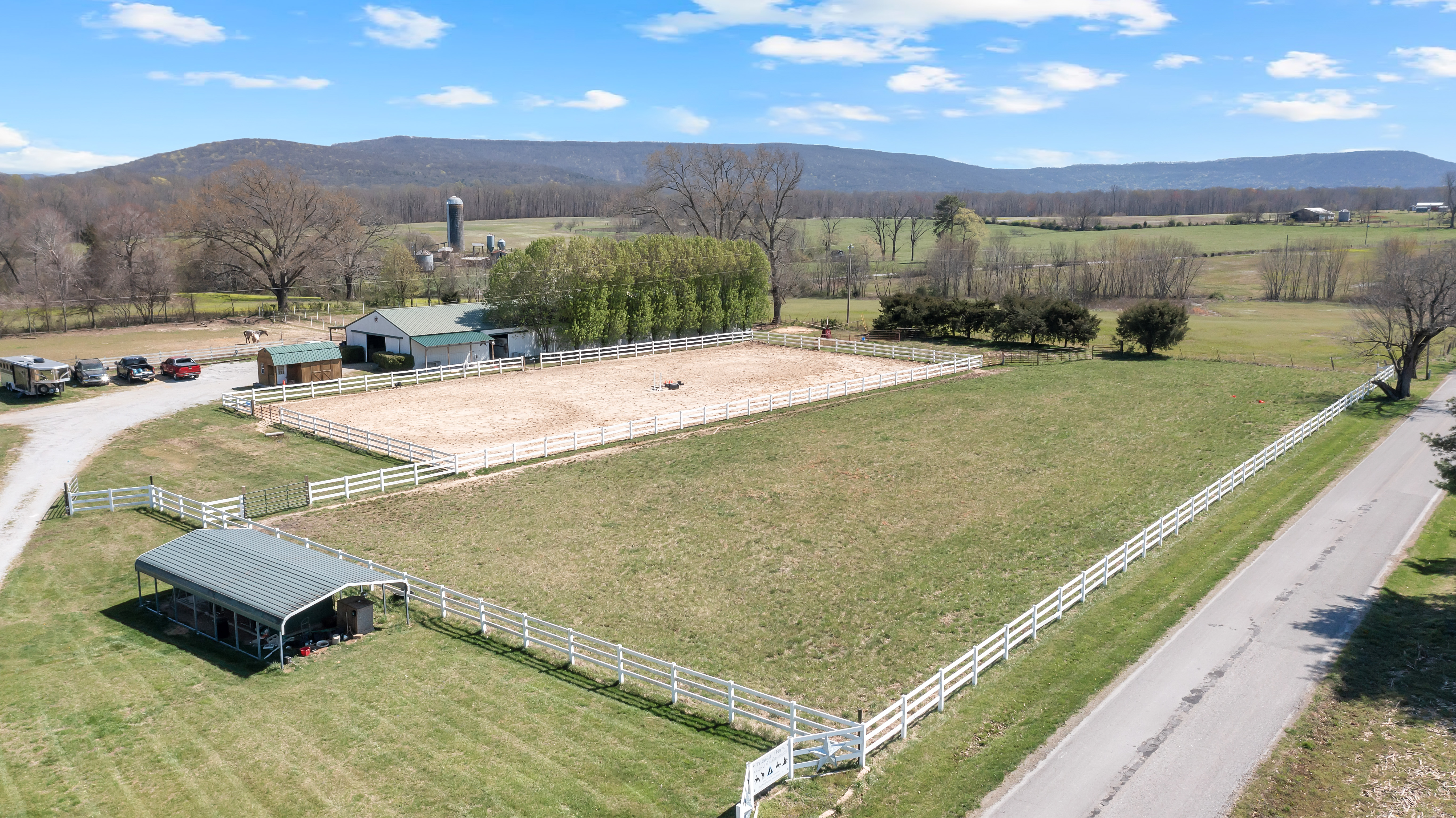 2073 Harpo Road Manchester, TN 37355 - Photo 16 of 45 a view of a backyard