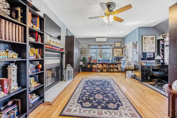 $1,425,000 | 917 Dekalb Pike, Ambler, PA 19002