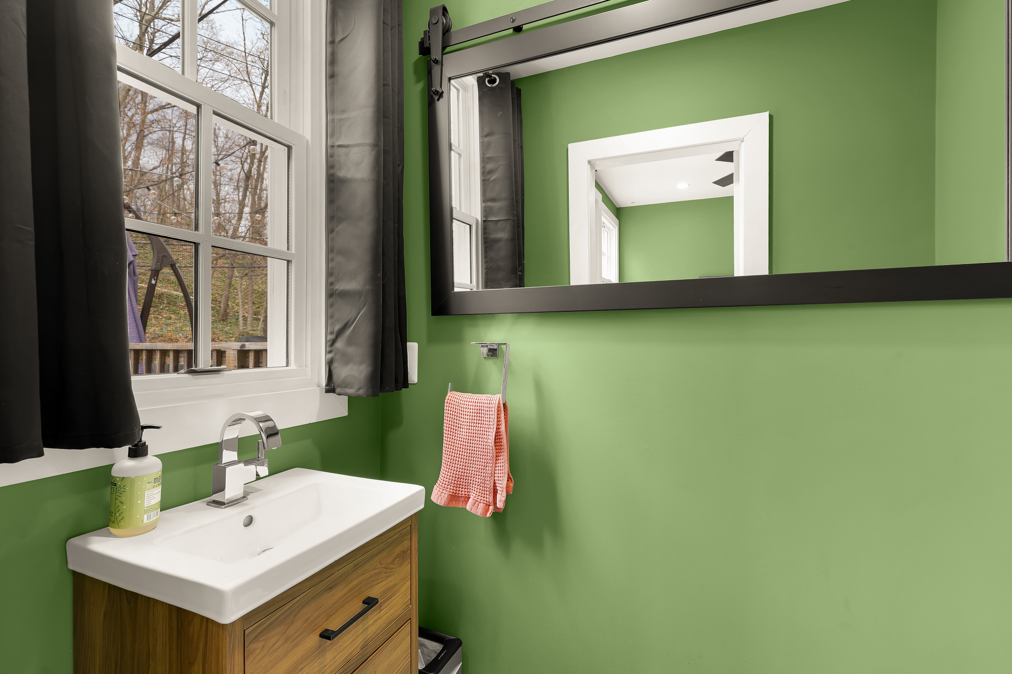 2022 37th Street Northwest Washington, DC 20007 - Photo 17 of 33