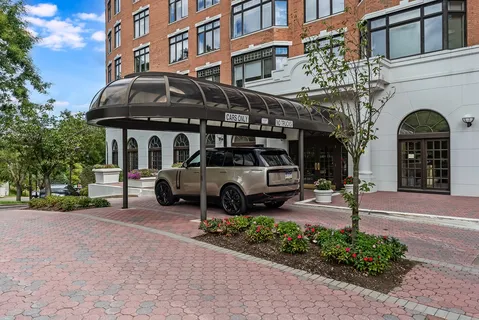 $694,000 | 616 South Orange Avenue, Unit Skyhouse 4, Maplewood, NJ 07040