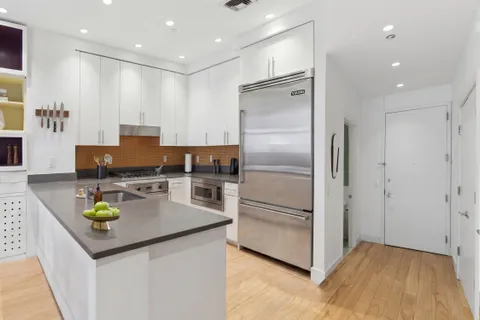 $1,500,000 | 1 Hanson Place, Unit 18L | Fort Greene
