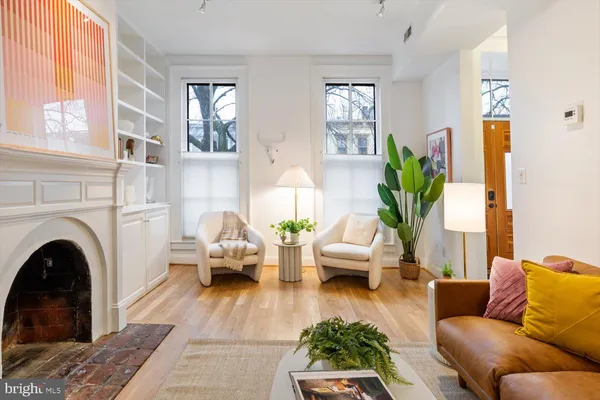 $1,700,000 | 203 9th Street Southeast, Washington, DC 20003