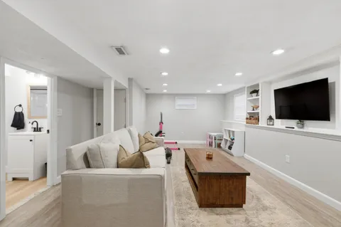 $775,000 | 7 Paulette Drive, Danvers, MA 01923