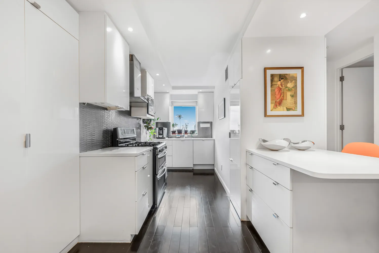 $11,000 | 520 East 76th Street, Unit 10H | Lenox Hill