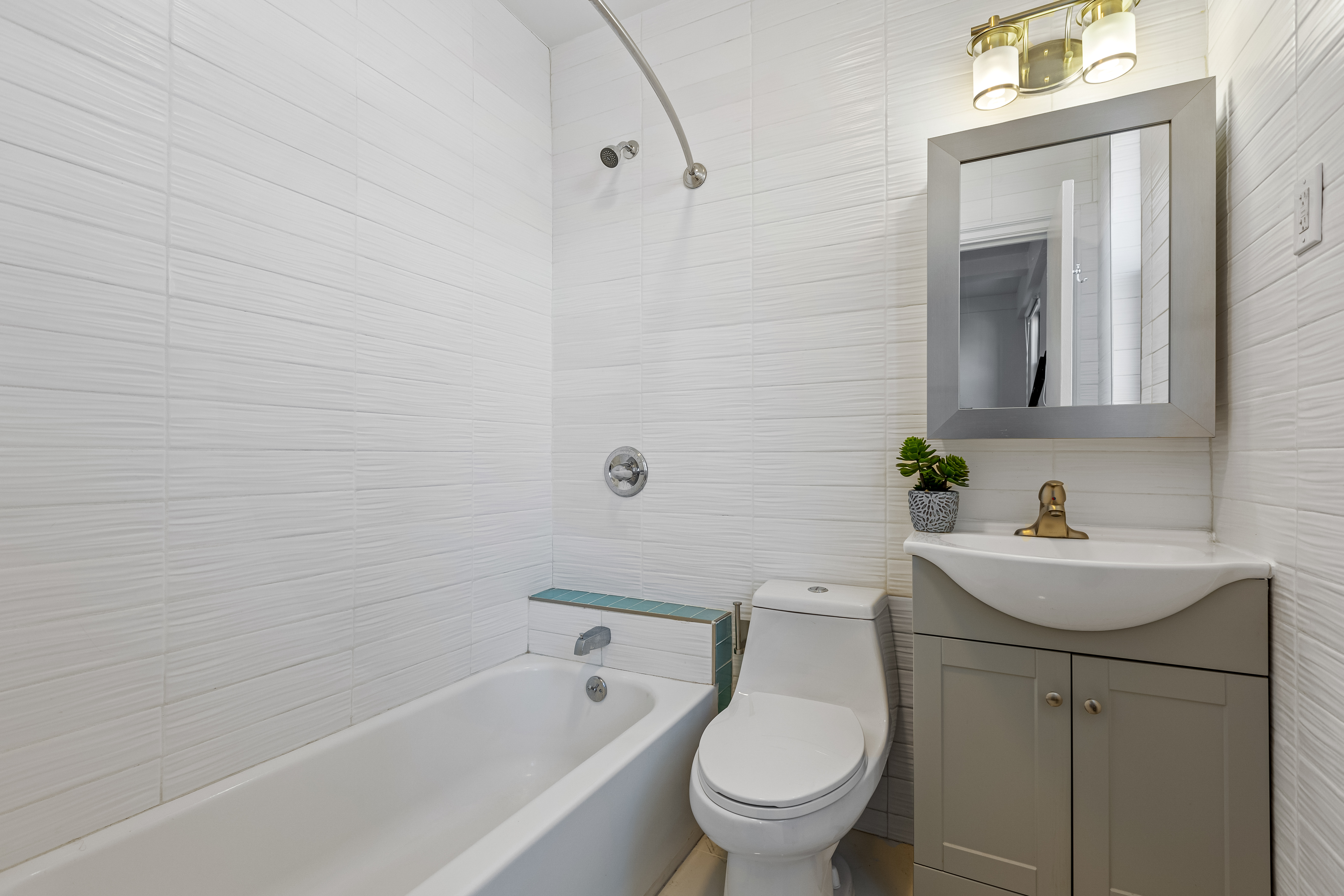 41 West 72nd Street, Unit PHD Manhattan, NY 10023 - Photo 9 of 20 Gallery Image 9