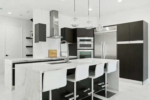 $1,550,000 | 606 Northeast 14th Avenue, Fort Lauderdale, FL 33304