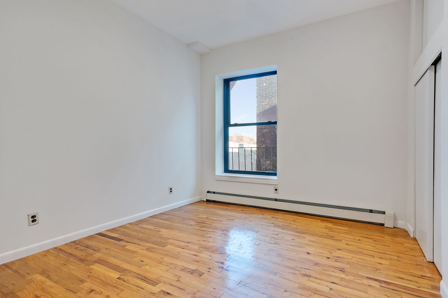 $679,000 | 153 Clinton Avenue, Unit 3D | Clinton Hill