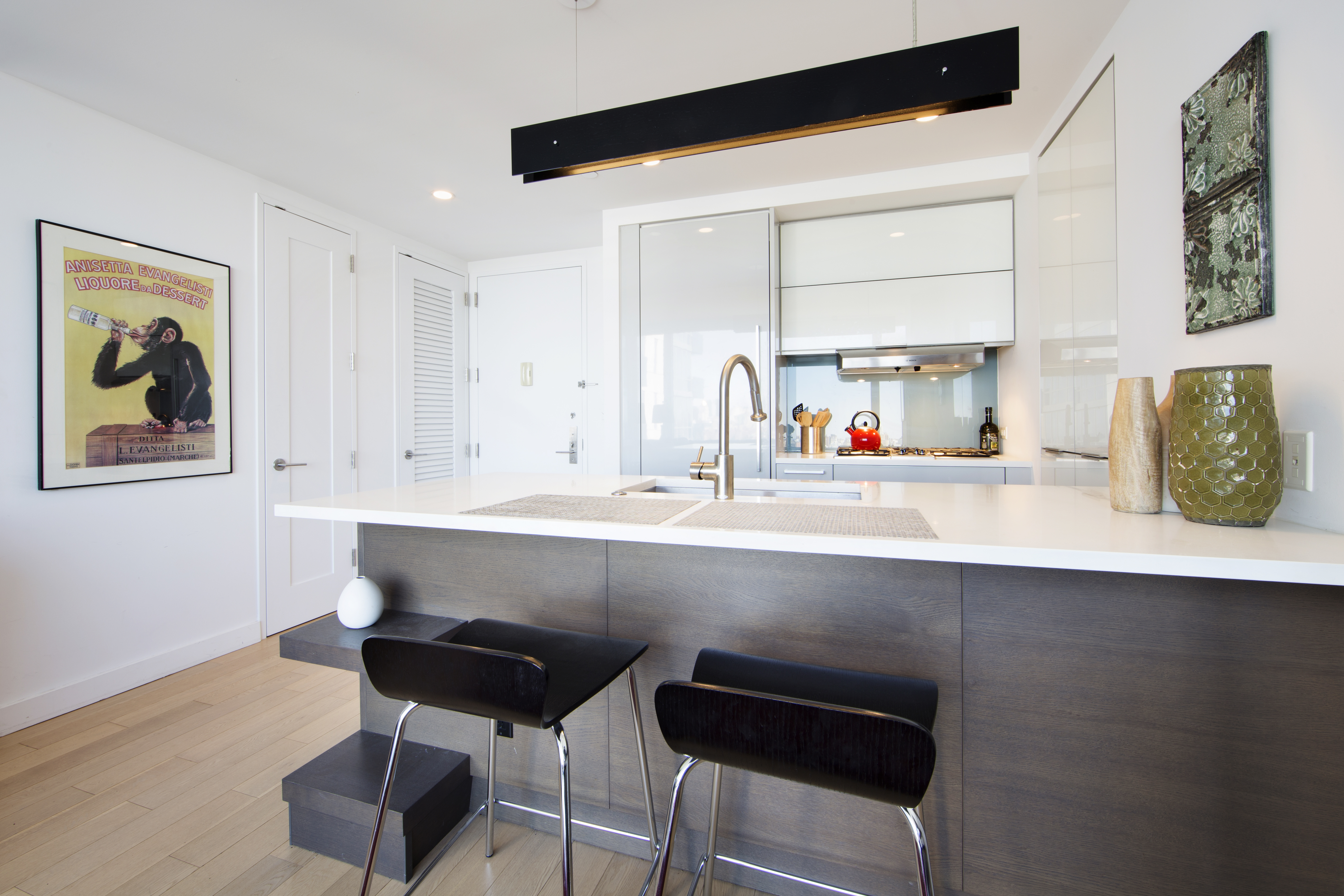 22 North 6th Street, Unit 25L Brooklyn, NY 11249 - Photo 4 of 26 a room with a table and chairs
