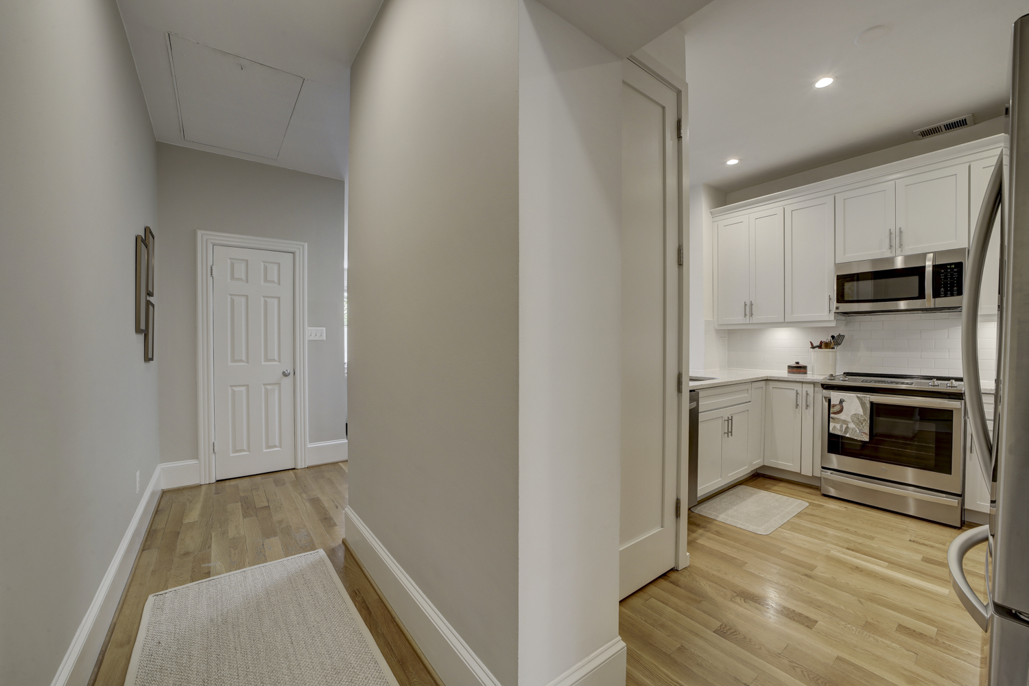 308 East Capitol Street Northeast, Unit 8 Washington, DC 20003 - Photo 3 of 29