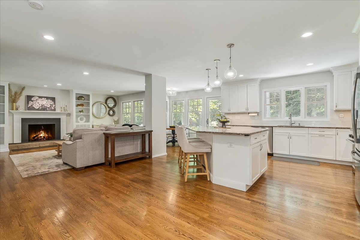 22 Ridge Drive West Berkeley Heights, NJ 07922 - Photo 2 of 4