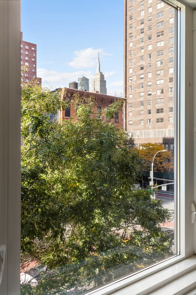 $1,150,000 | 301 East 22nd Street, Unit 4CD | Gramercy