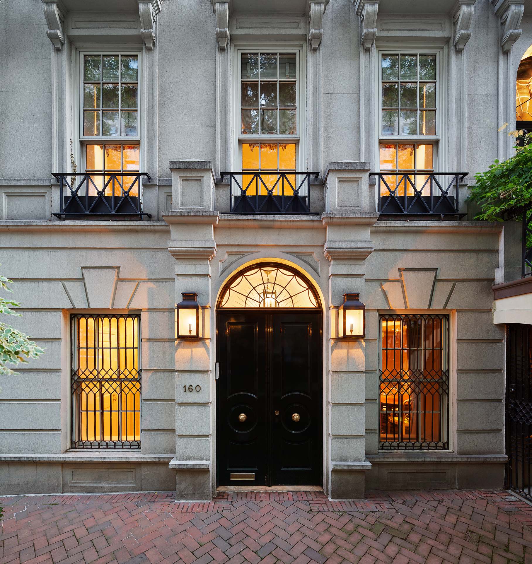 160 East 81st Street Manhattan, NY 10028 - Photo 3 of 20