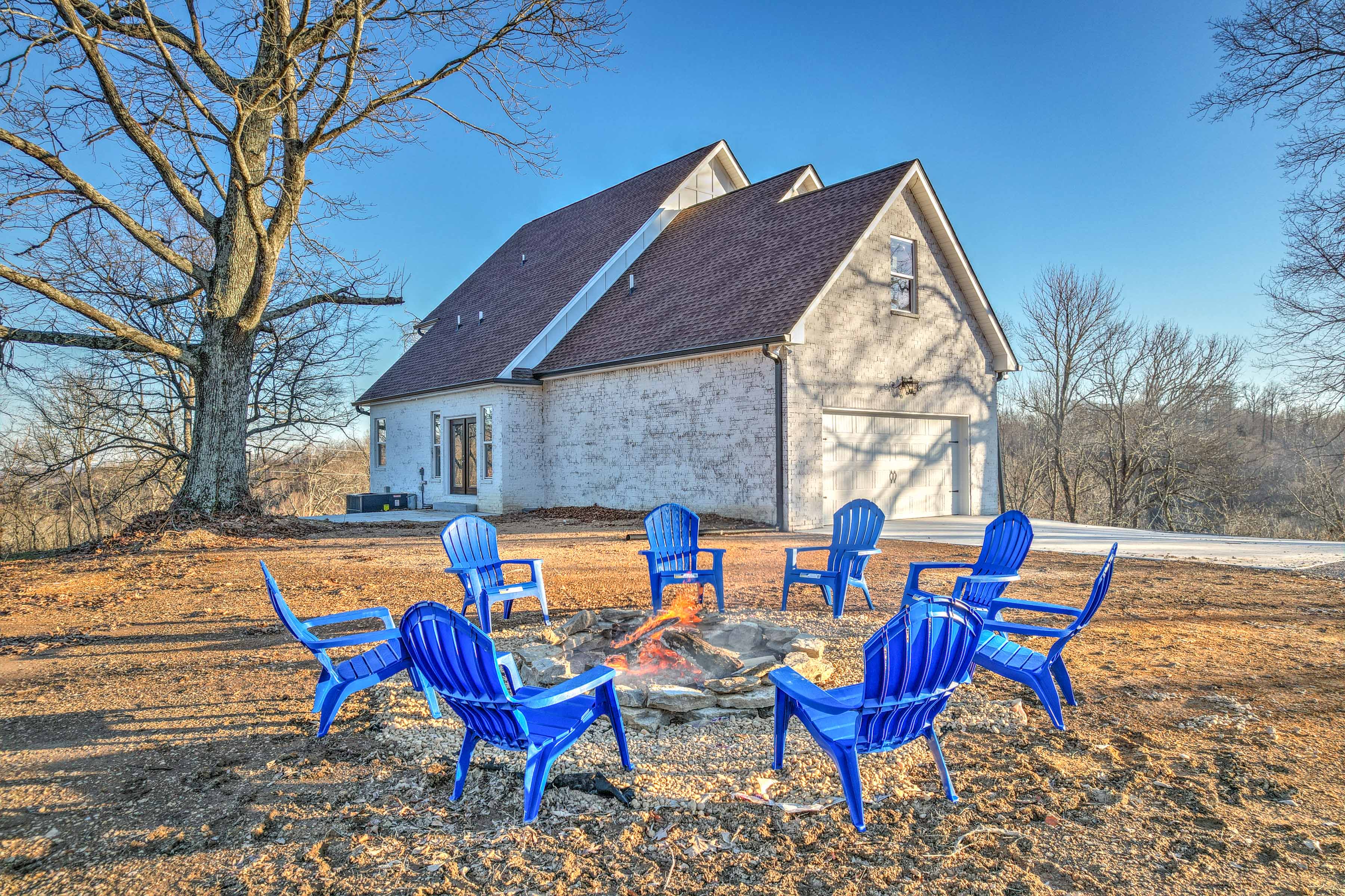 Happy Hollow Road Goodlettsville, TN 37072 - Photo 20 of 203 a view of a chairs and table in the patio