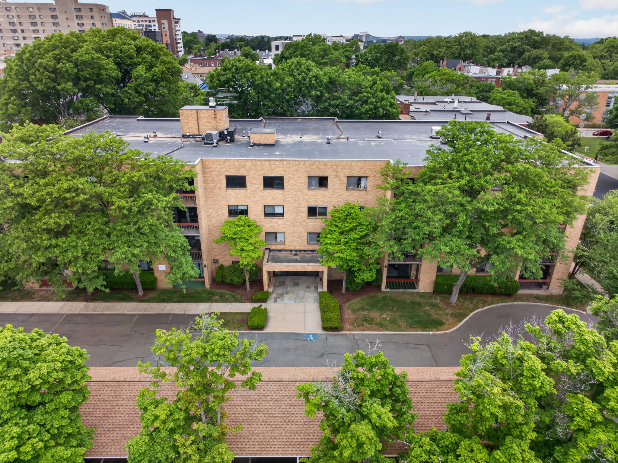 41 Centre Street, Unit 106 Brookline, MA 02446 - Photo 17 of 18