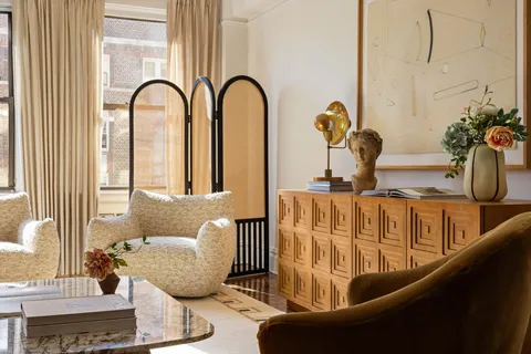 $1,950,000 | 161 West 75th Street, Unit 13E | Upper West Side