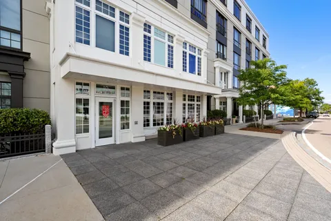 $1,389,000 | 10 Shipyard Drive, Unit 509, Hingham, MA 02043