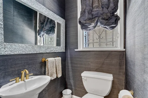 $1,460,000 | E Street Southeast, Washington, DC 20003