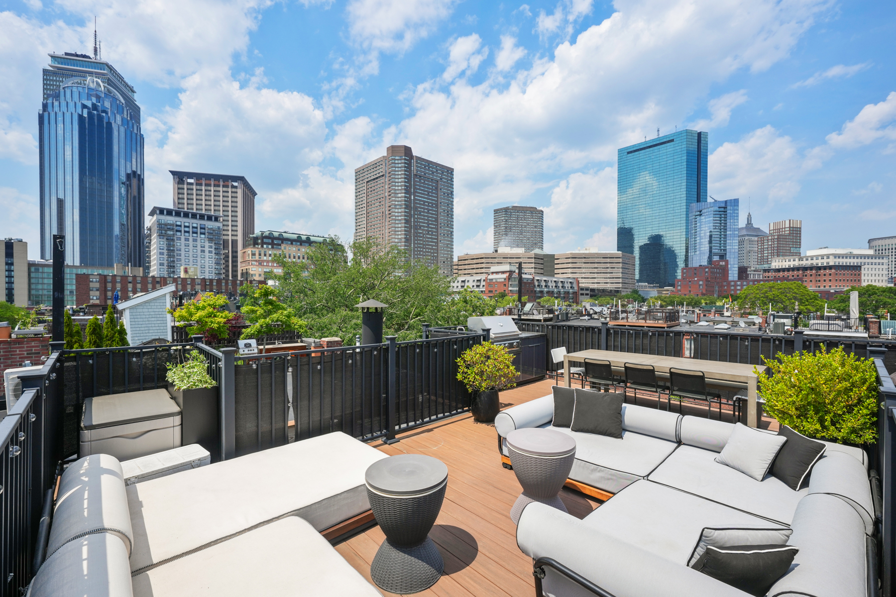 17 Braddock Park, Unit 3 Boston, MA 02116 - Photo 21 of 24