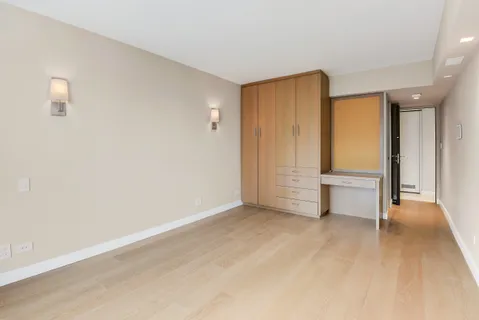 $5,995,000 | 200 Central Park South, Unit 35A | Central Park South
