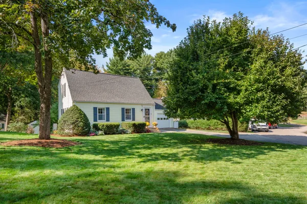 $725,000 | 9 Pocahontas Street, Walpole, MA 02081