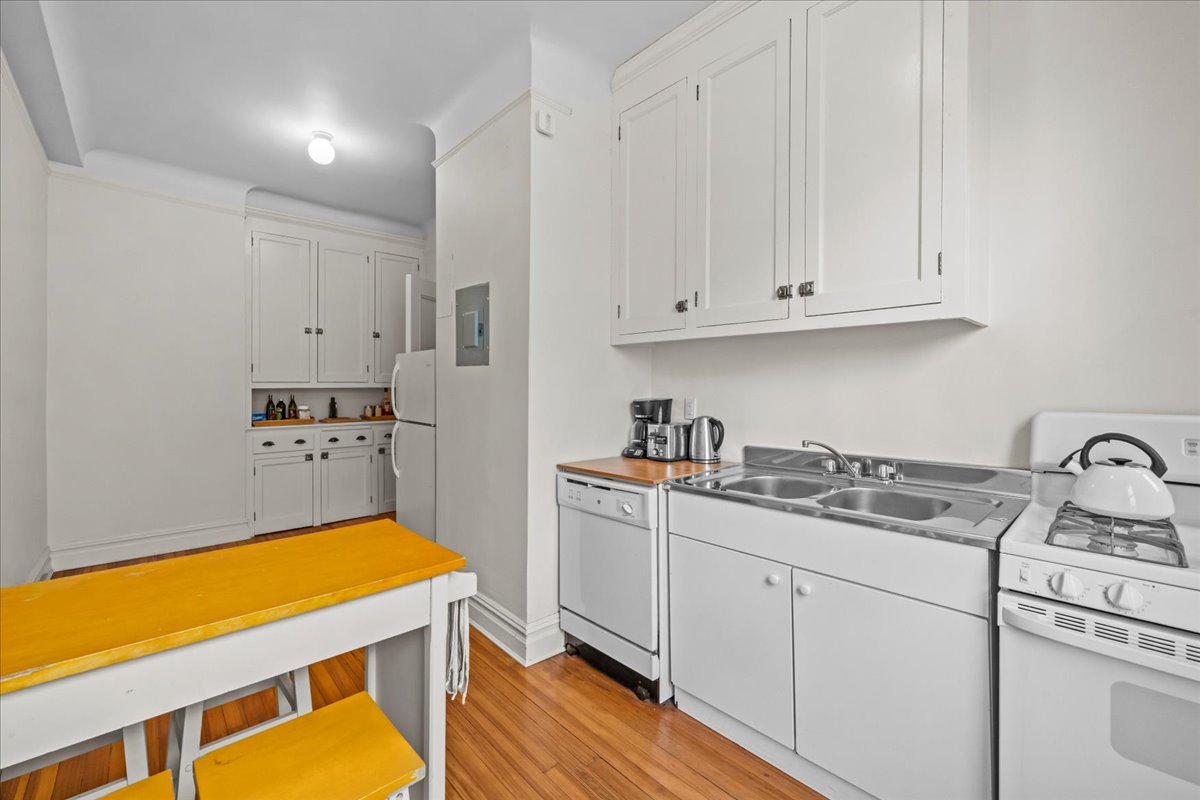 780 West End Avenue, Unit 4F Manhattan, NY 10025 - Photo 3 of 19