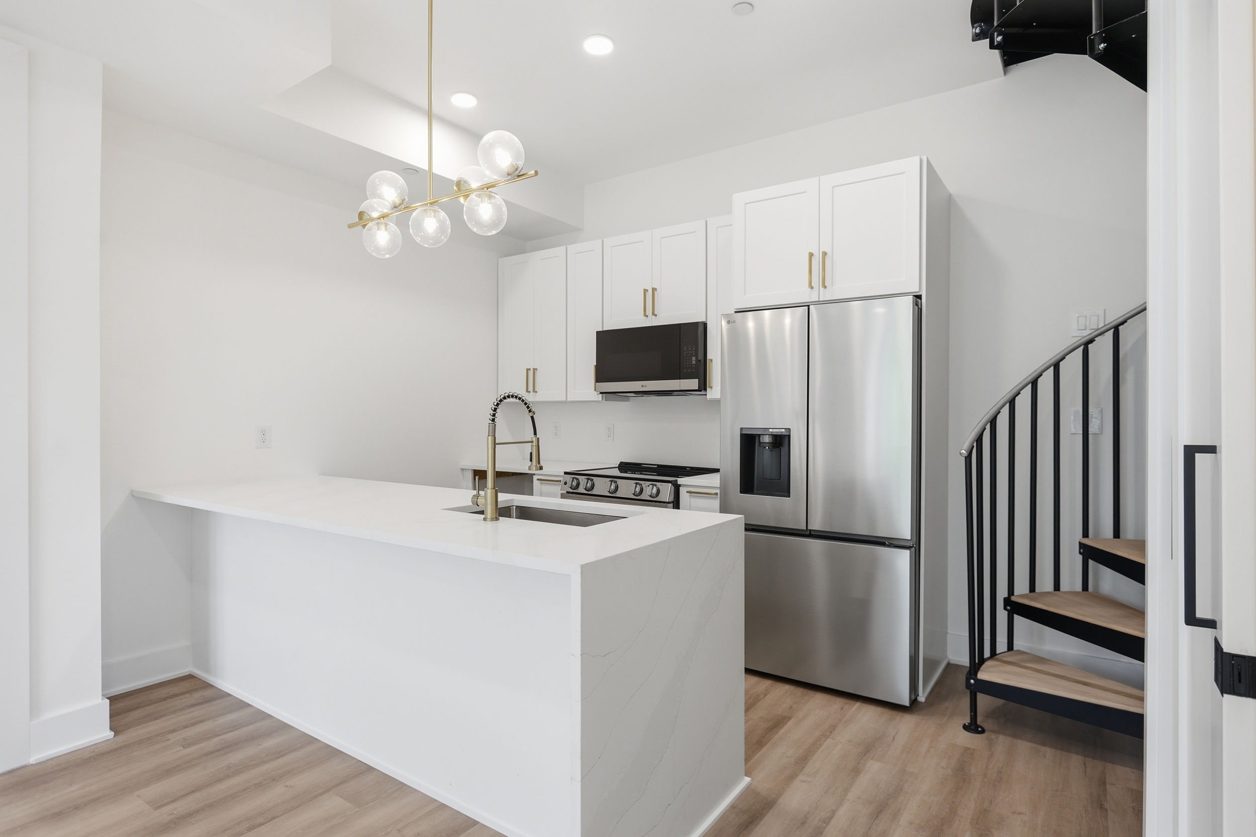 2105 M Street Northeast, Unit PH2 Washington, DC 20002 - Photo 13 of 32 Gallery Image 13