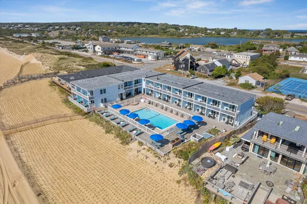 $26,000,000 | 84 South Emerson Avenue, Montauk, NY 11954