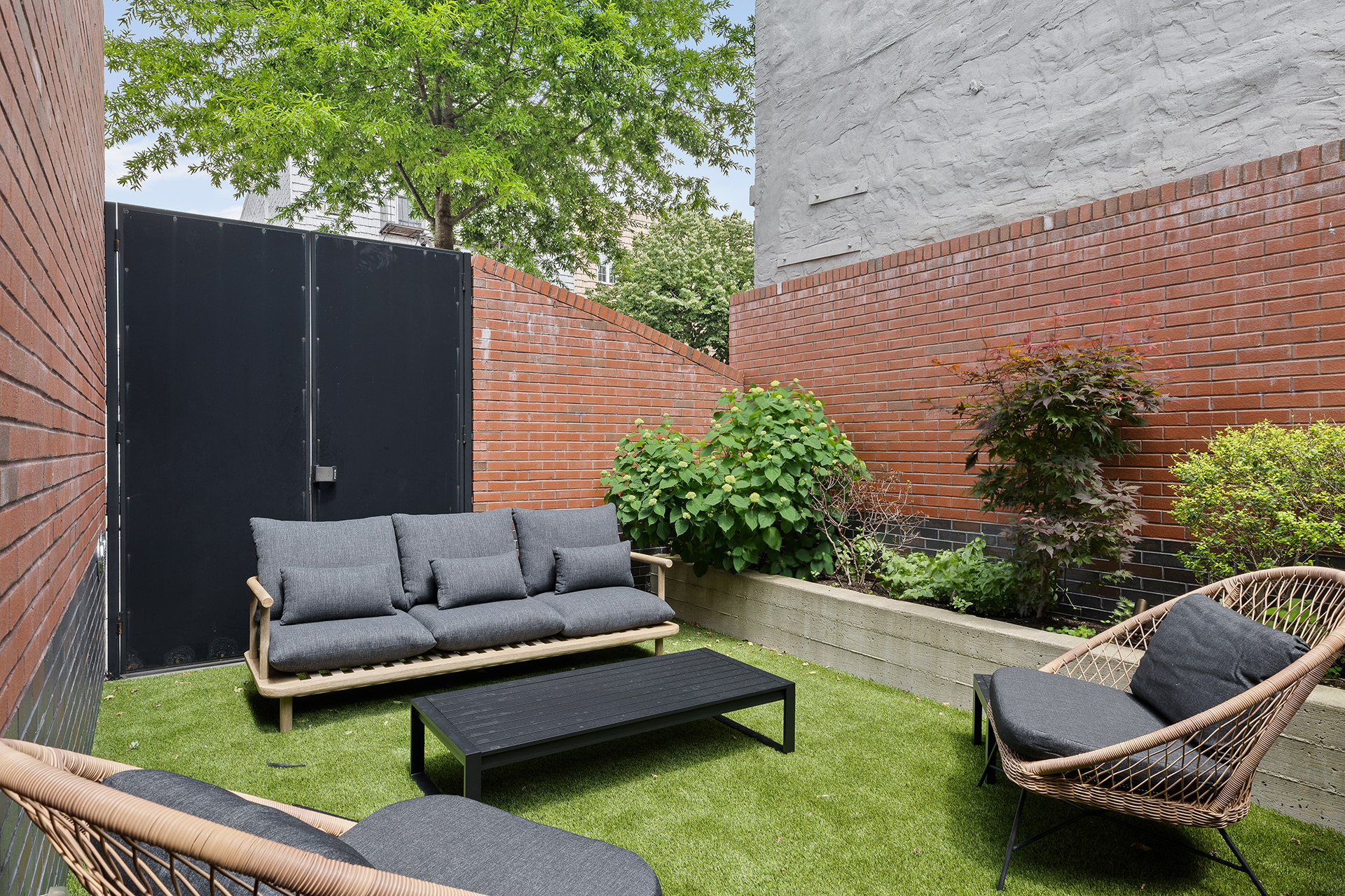 218 North 5th Street Brooklyn, NY 11211 - Photo 27 of 33 Gallery Image 27