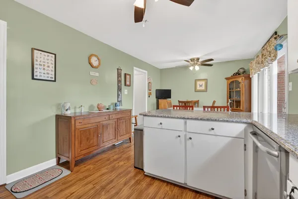 $600,000 | 8106 Kenova Lane, Springfield, VA 22153