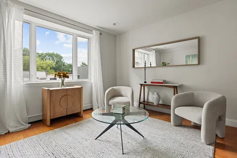 $999,000 | 480 Eastern Parkway, Unit 3R | Crown Heights