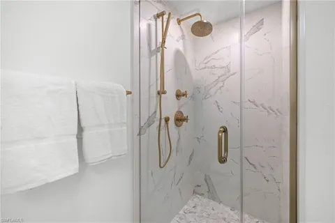 $575,000 | 614 Broad Avenue South, Naples, FL 34102