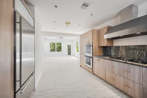 $3,999,900 | 2850 Sheridan Avenue, Miami Beach, FL 33140