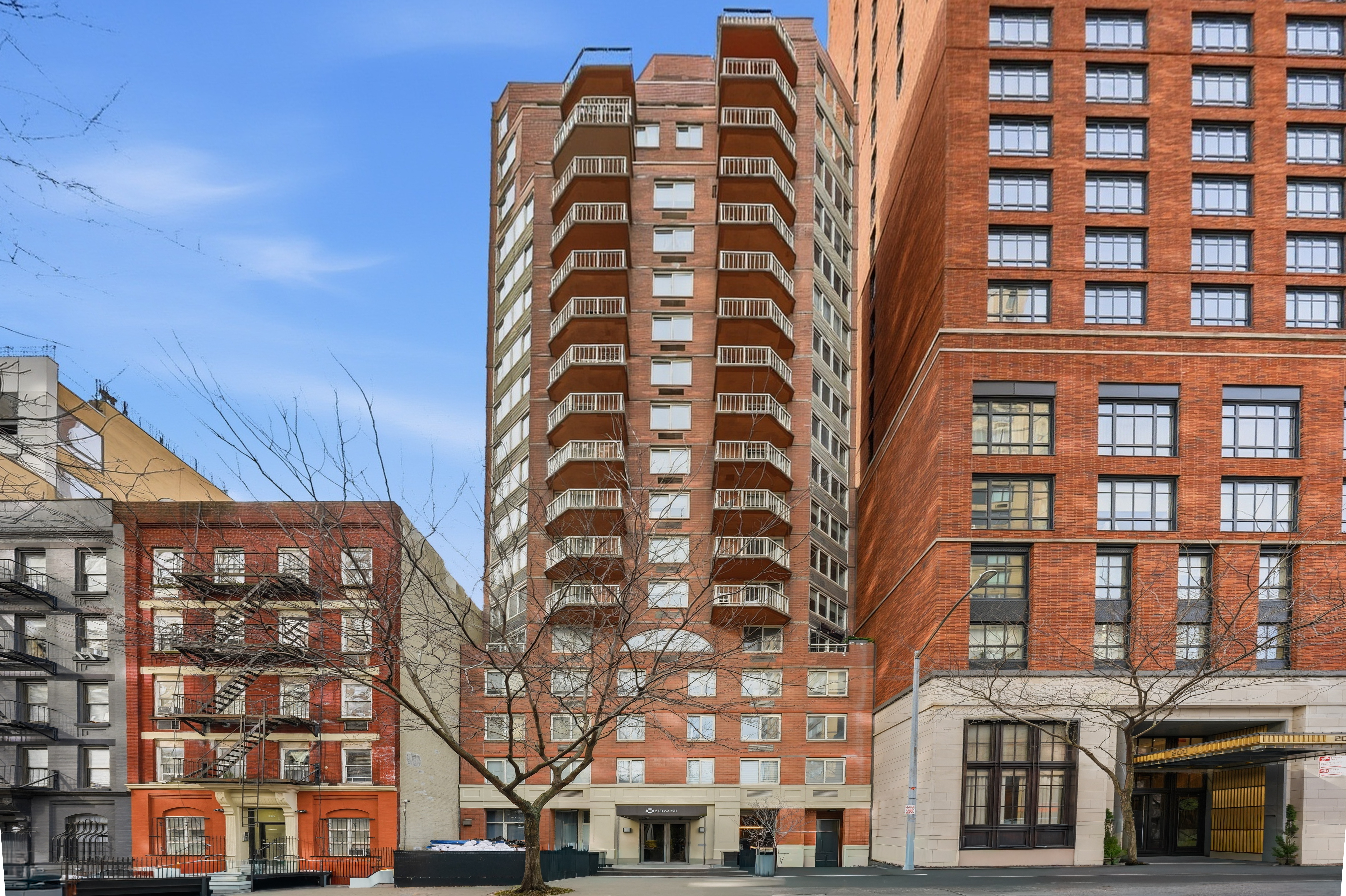 206 East 95th Street, Unit 6B Manhattan, NY 10128 - Photo 24 of 25 front view of a building