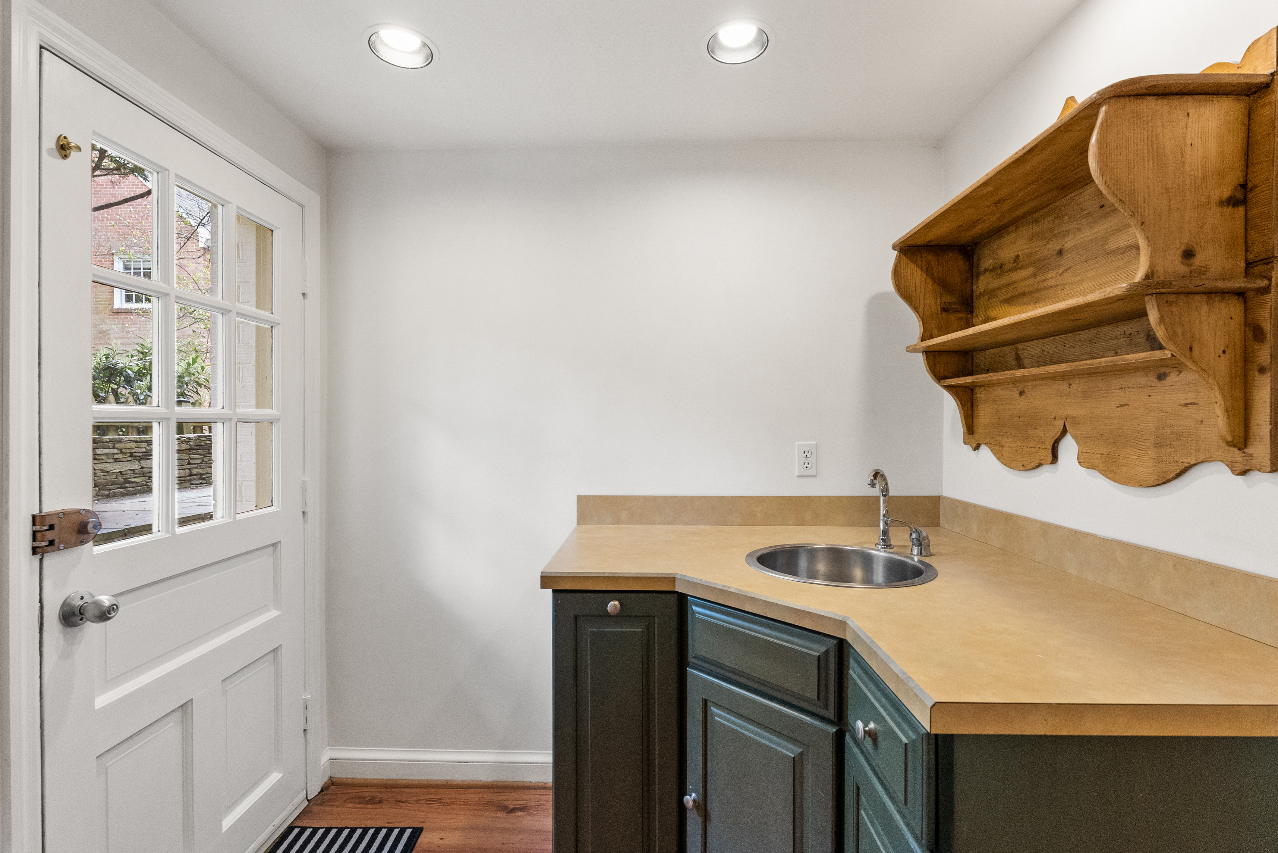 5202 Portsmouth Road Bethesda, MD 20816 - Photo 32 of 43