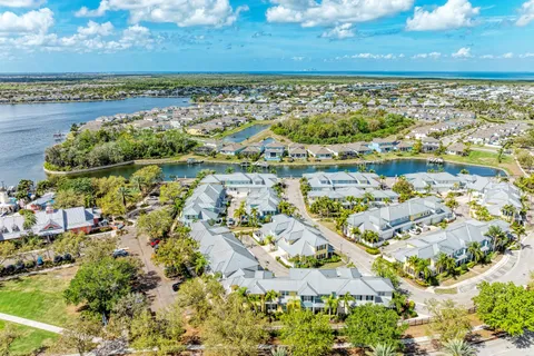 $479,000 | 5401 Cafrey Place, Apollo Beach, FL 33572