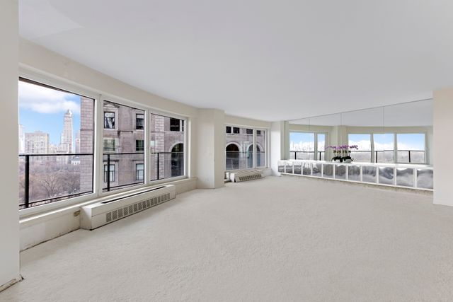 $4,200,000 | 200 Central Park South, Unit 16B | Central Park South