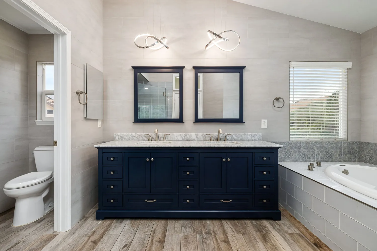 $1,690,000 | Wynfreed Lane, Porter Ranch, CA 91326