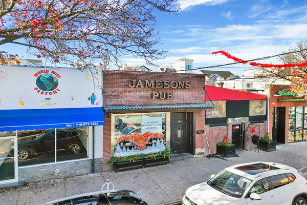 $2,000,000 | 142-15 Newport Avenue | Neponsit