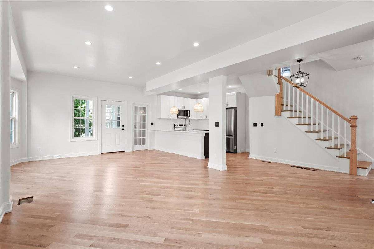 41 Henry Street Everett, MA 02149 - Photo 14 of 33