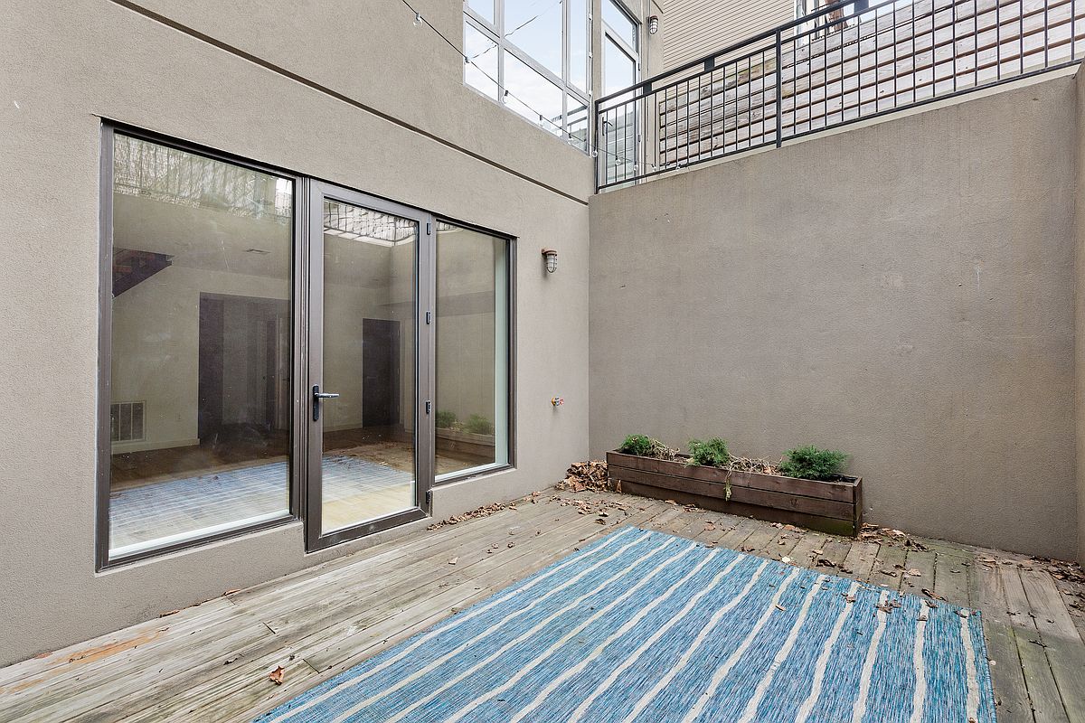 328 Central Avenue, Unit 1B Brooklyn, NY 11221 - Photo 10 of 11