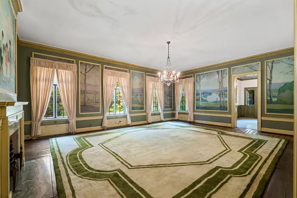 $1,150,000 | 113 Maple Avenue, Oil City, PA 16301