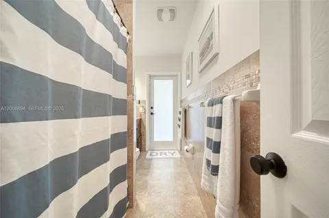 $1,495,000 | 10600 Southwest 80th Court, Miami, FL 33156