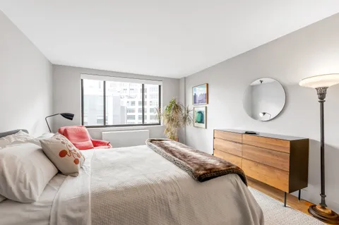 $2,400,000 | 63 Downing Street, Unit 8C | West Village