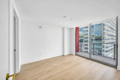 $899,900 | 90 Northeast 32nd Street, Unit 1103, Miami, FL 33127