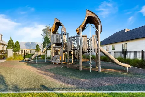 $587,500 | 2026 Glasgow Avenue, Baton Rouge, LA 70808