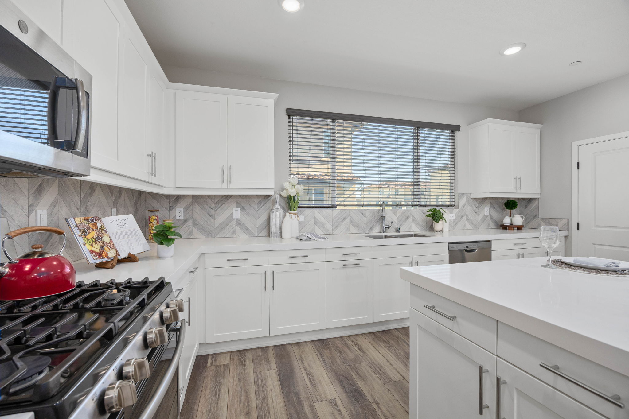 3574 Conner Way Oceanside, CA 92056 - Photo 9 of 36