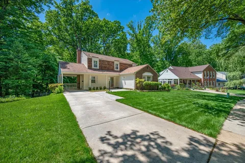Contact Agent | 14 South Duke Street, Rockville, MD 20850